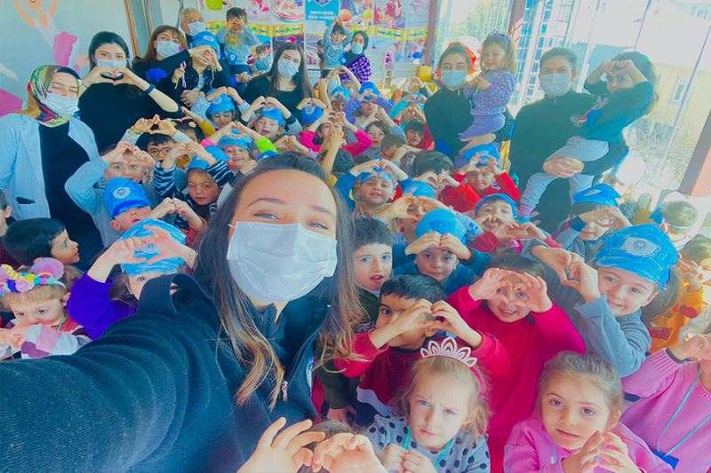Van polisinin öğrencilere yönelik bilgilendirme çalışmaları devam ediyor