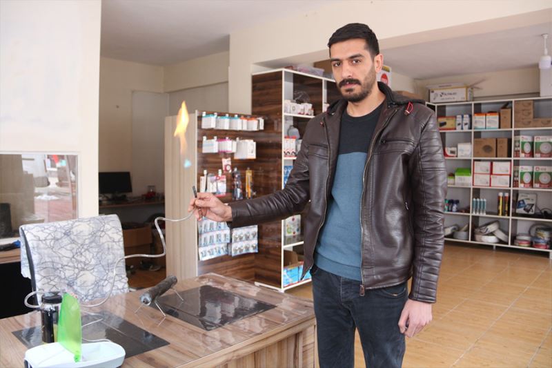 Bir litrelik benzinle bir aylık tüp ihtiyacını karşılıyor