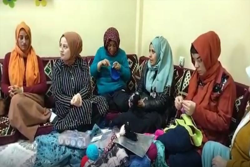 Kaymakamın eşinden engellilere malzeme desteği
