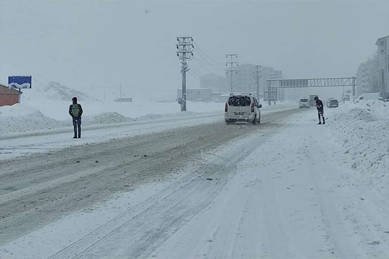 Meteorolojiden çığ, buzlanma ve don uyarısı