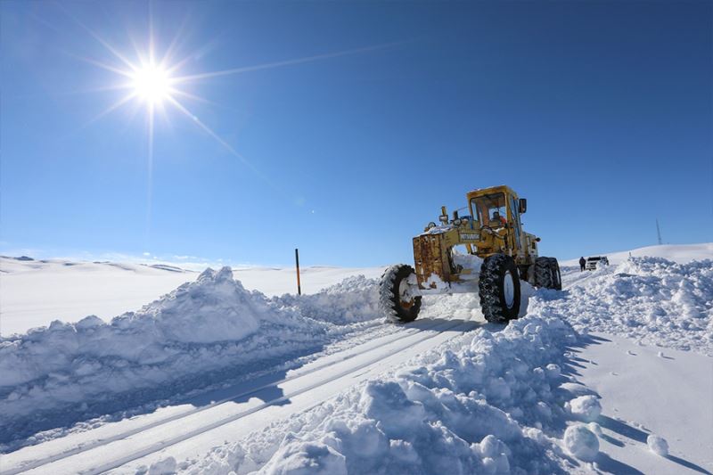 Van Büyükşehir Belediyesinden başarılı kar mesaisi