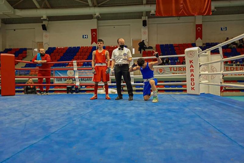 Vanlı boksör Türkiye şampiyonu oldu