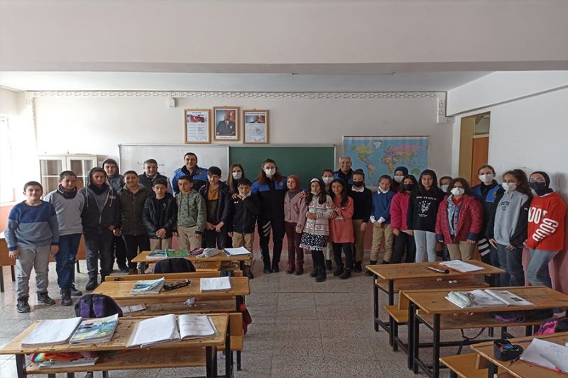 ‘Genel Güvenlik Kuralları ve Polislik Mesleği’ hakkında öğrenciler bilgilendirildi