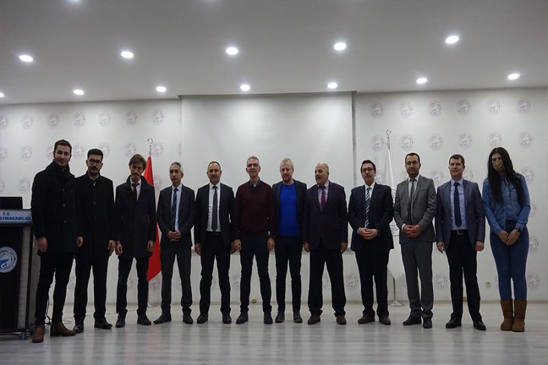 Erciş’te akademisyenler yöneticilerle buluştu