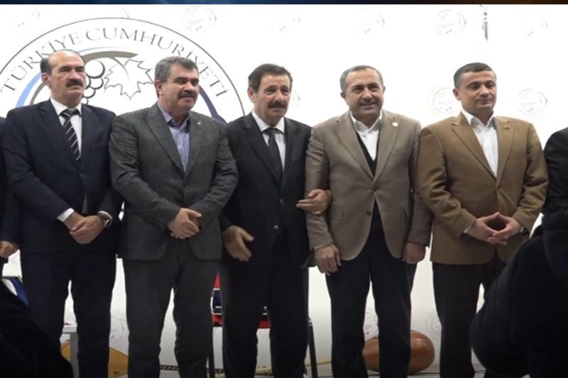 Erciş’te aşıklar buluşması