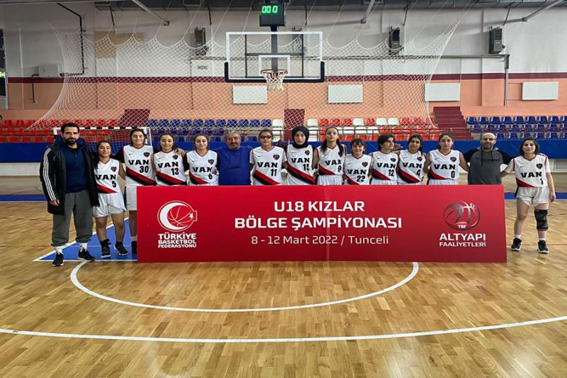 Van Büyükşehir U18 Basketbol takımı bölge şampiyon oldu