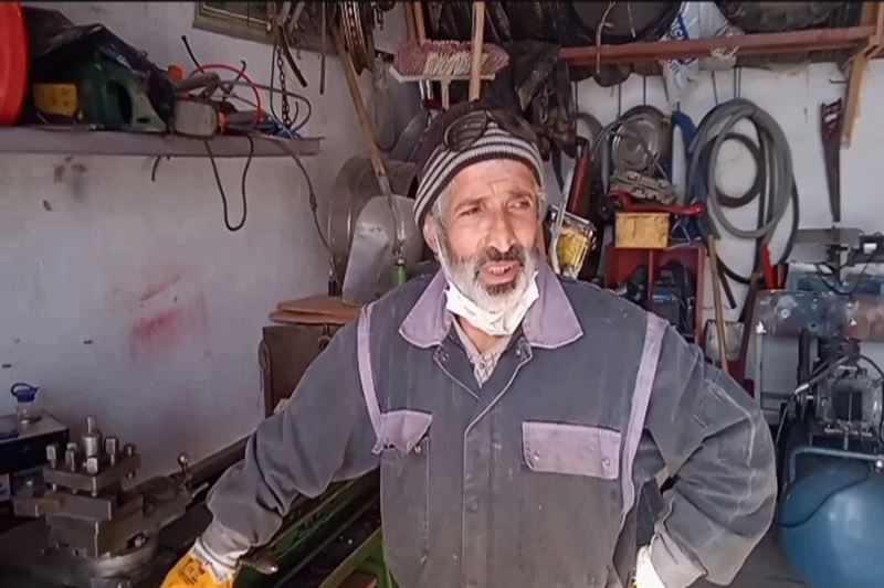 Çocukluk hayalini gerçekleştirip tamir atölyesi kurdu