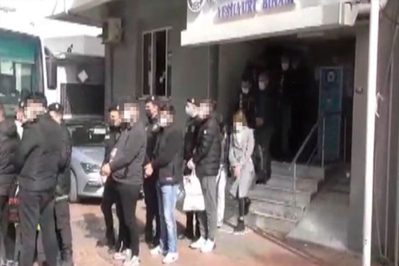 Sahte ecza depolarında uyuşturucu ticaretine operasyon