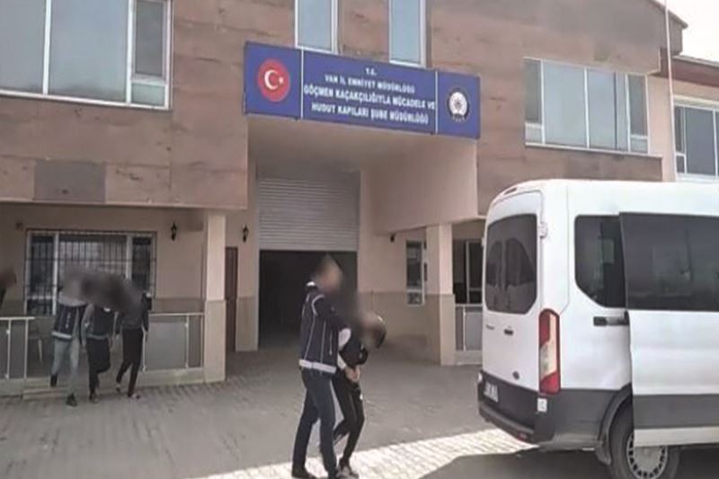 Van’da 4 organizatör tutuklandı