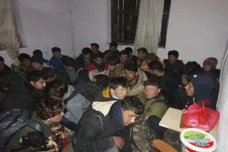 Van’da 50 düzensiz göçmen yakalandı