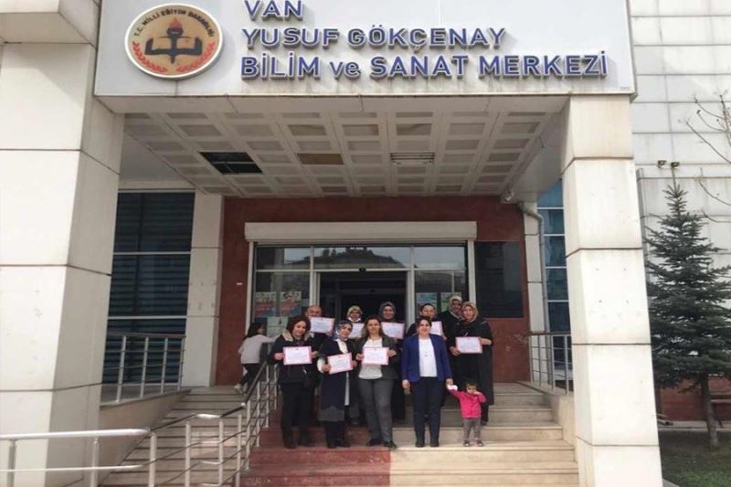 BİLSEM’li öğrencilerin ailelerine yönelik eğitim semineri