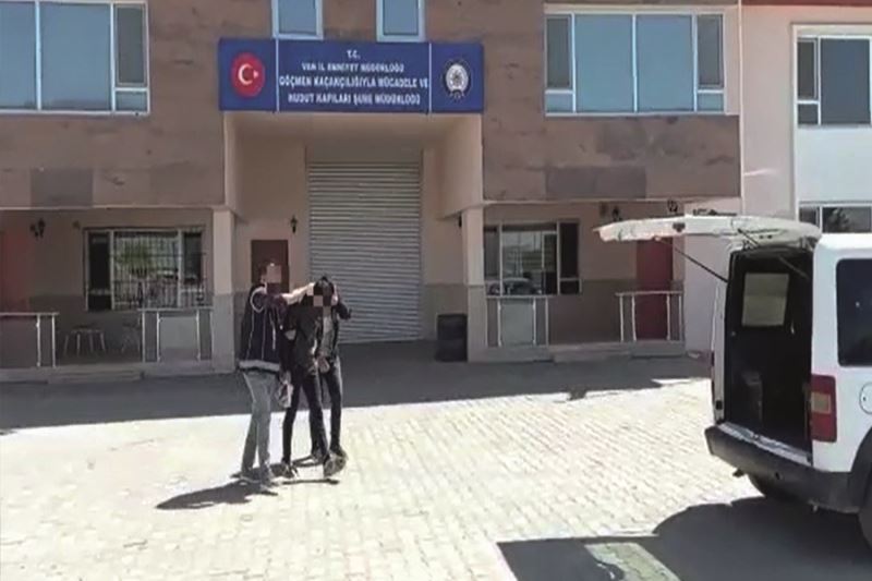 Van’da 8 organizatör tutuklandı