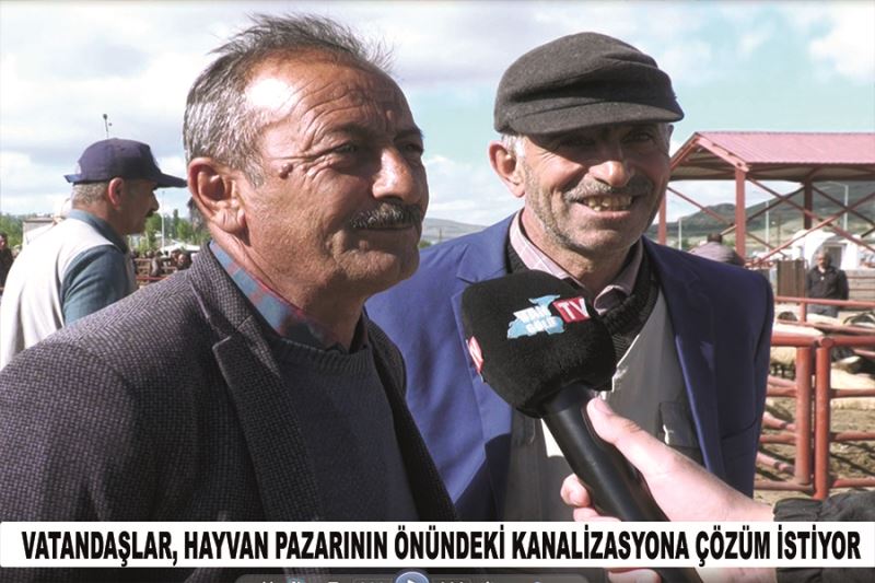 Vatandaşlar, hayvan pazarının önündeki kanalizasyona çözüm istiyor